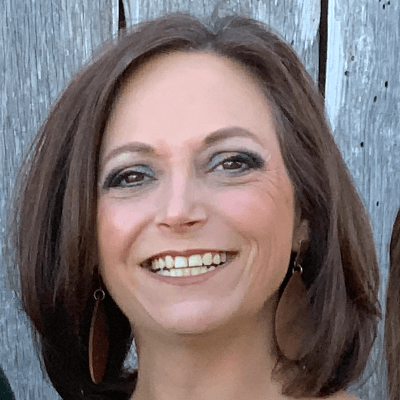 Holly Cofer Profile Pic